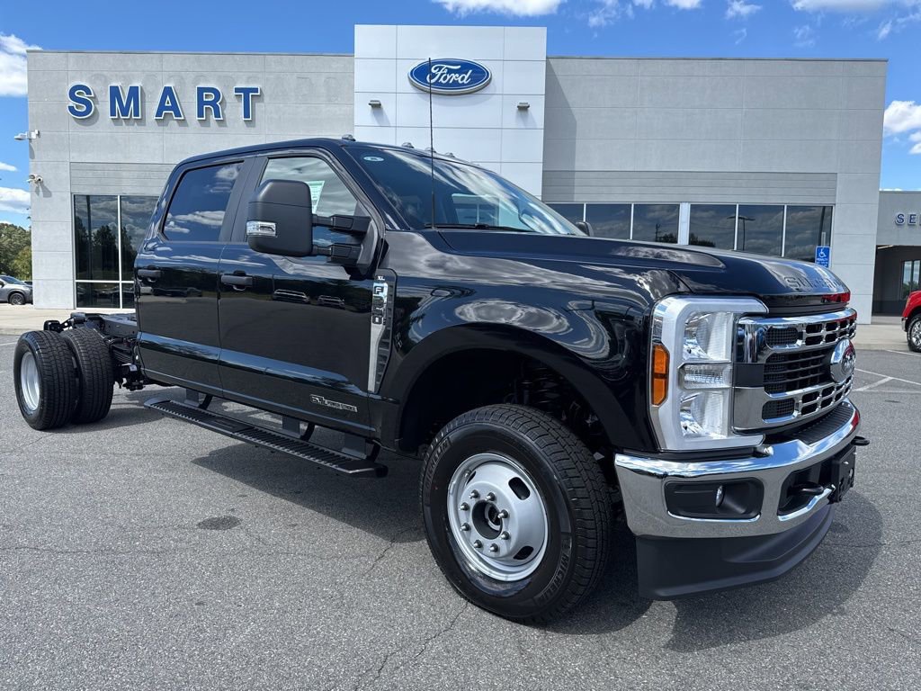 New 2026 Ford F350 XL image 1
