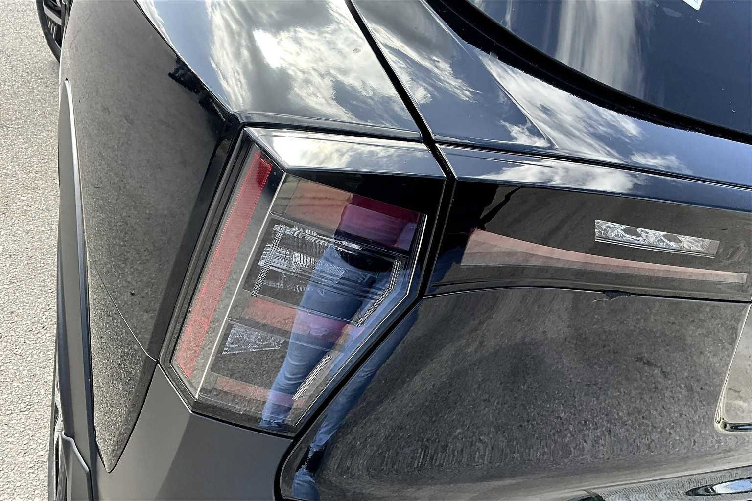 New 2025 Nissan Kicks SV image 12