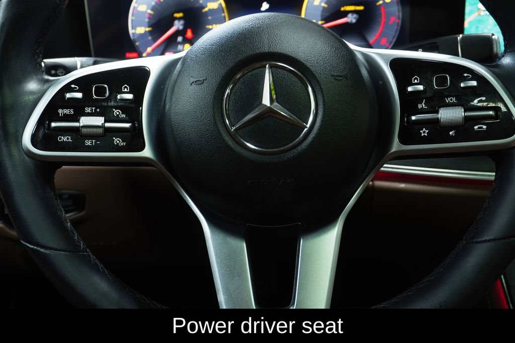 Used 2020 Mercedes-Benz E 350 4MATIC Sedan image 4