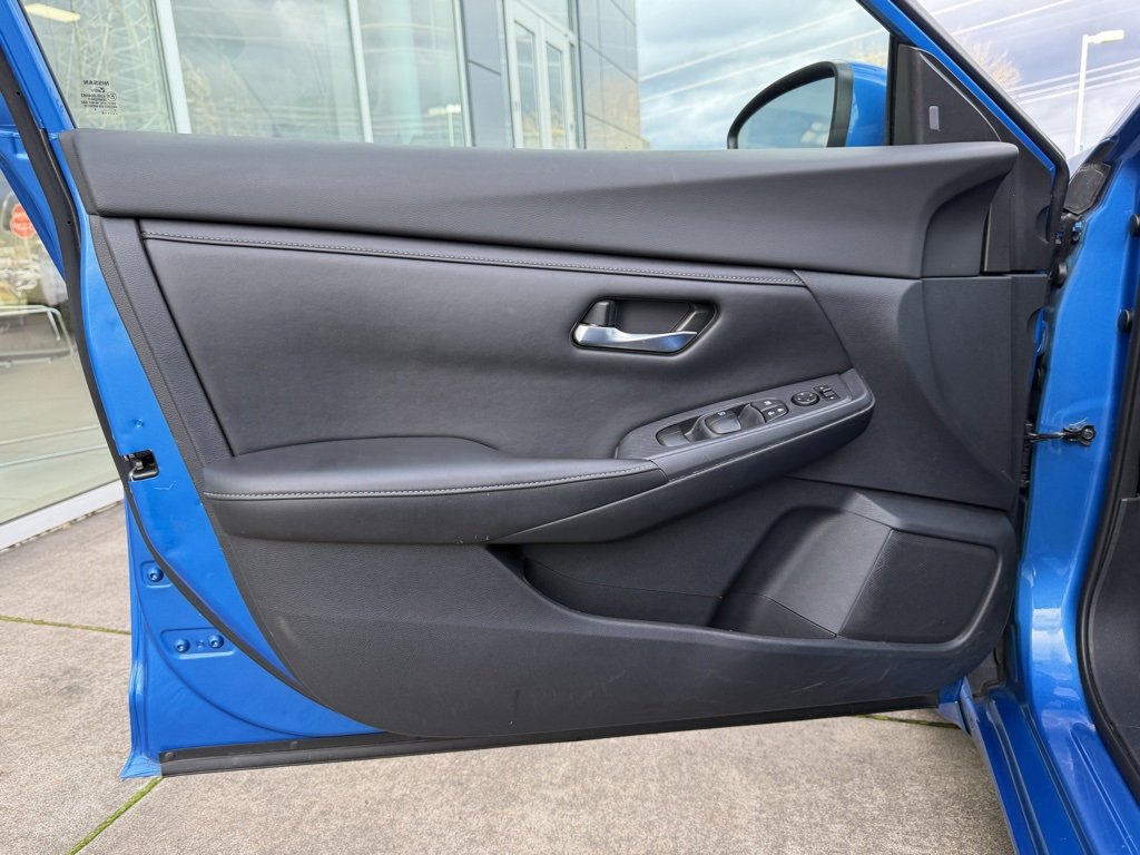 Used 2020 Nissan Sentra SV image 11