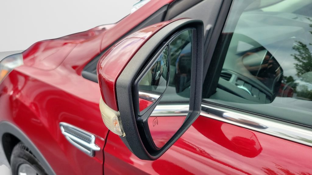 Used 2016 Ford Escape Titanium image 4