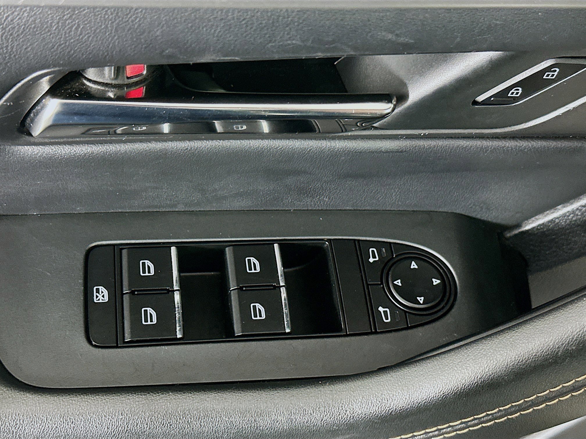 Used 2025 MAZDA CX-90 3.3 Turbo w/ Preferred Package image 15