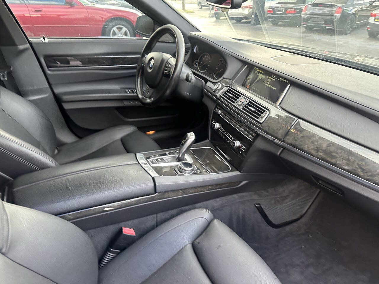 Used 2014 BMW 740Li image 21
