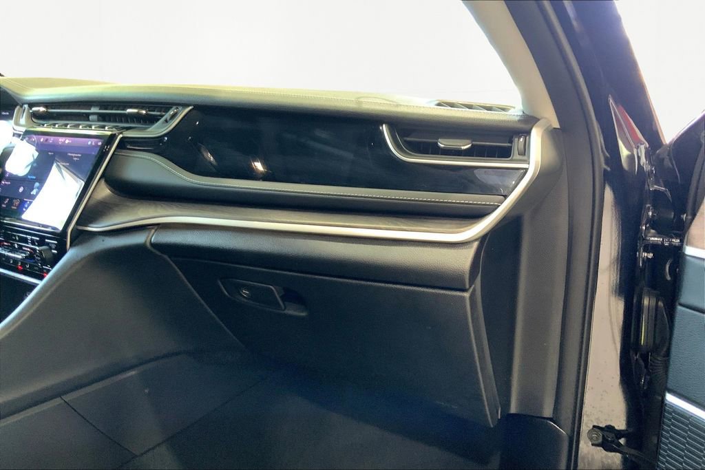 Used 2023 Jeep Grand Cherokee 4WD 4xe image 18