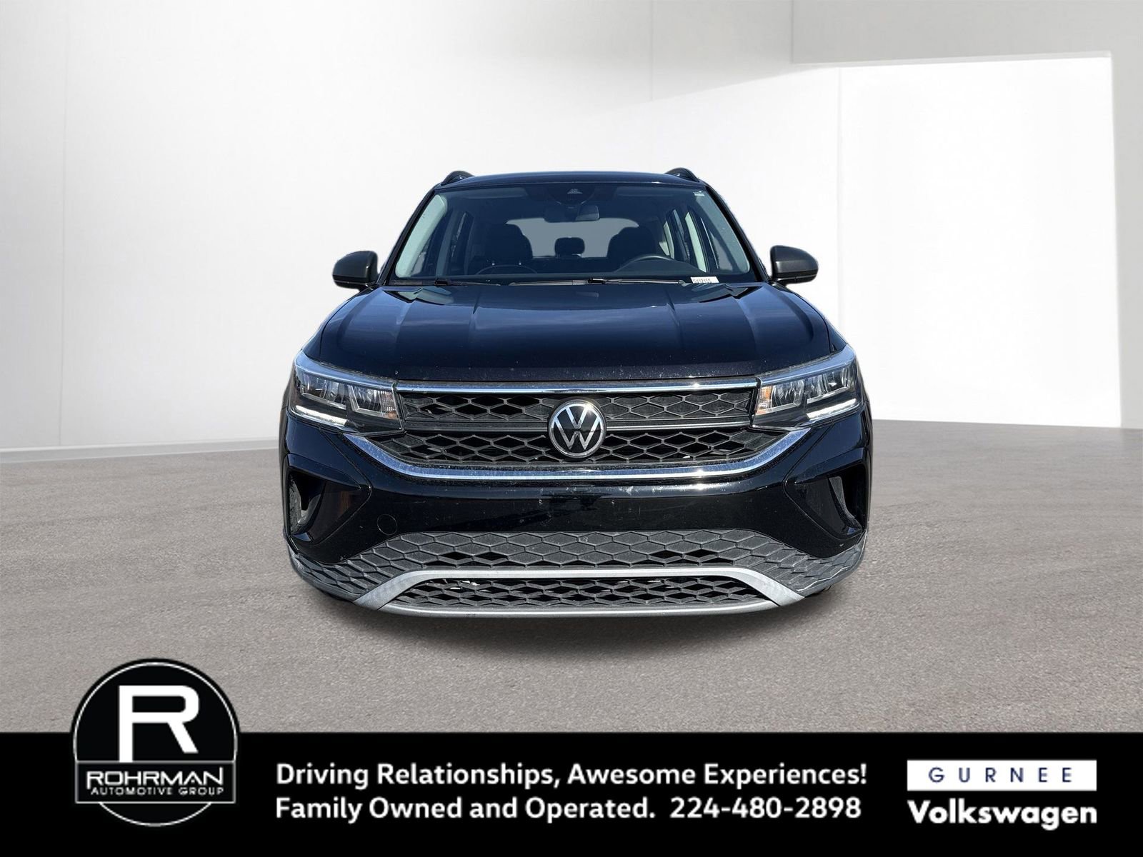 Used 2022 Volkswagen Taos S image 3