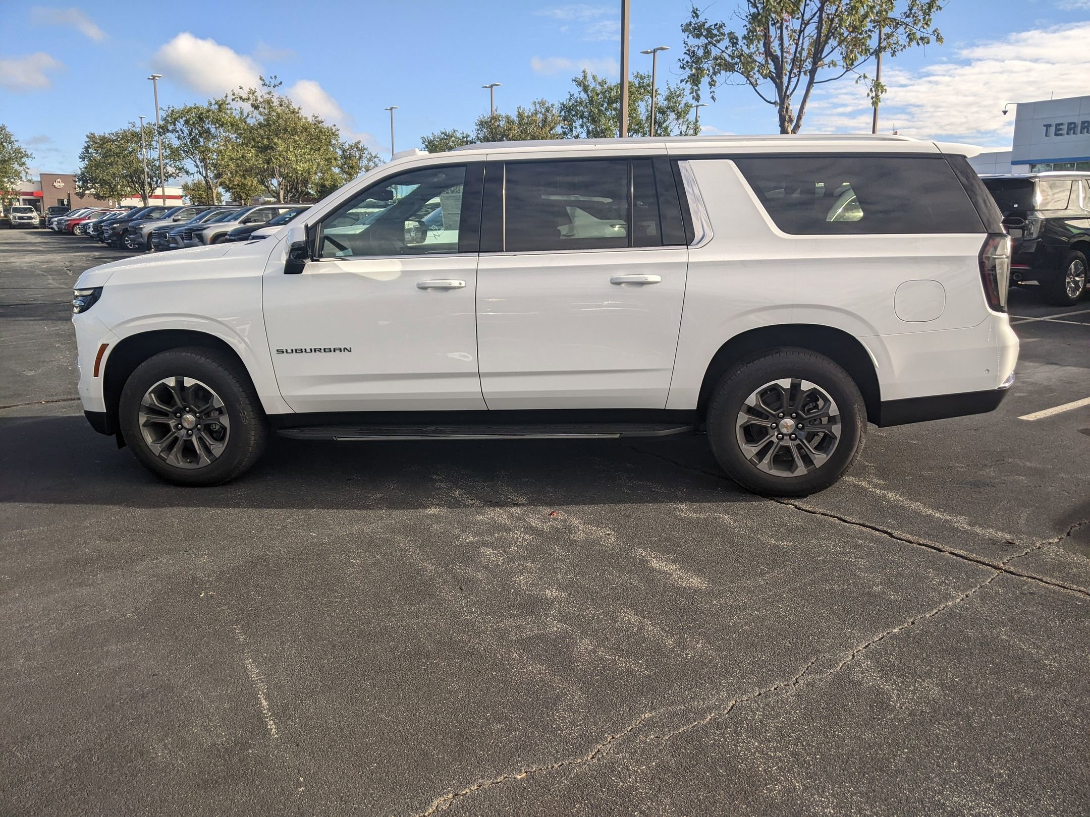 New 2026 Chevrolet Suburban LT w/ Comfort Package image 5