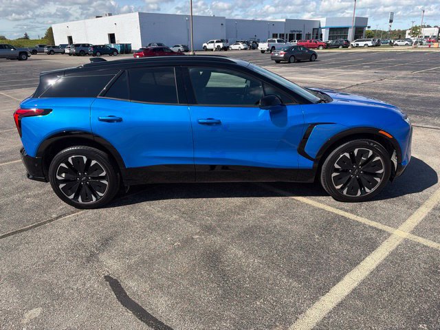 Used 2026 Chevrolet Blazer EV RS w/ Super Cruise Package AWD/4WD image 7
