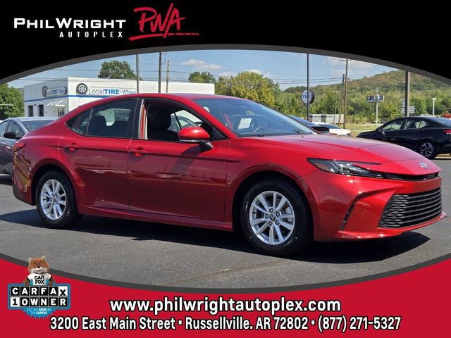 Used 2025 Toyota Camry LE FWD image 1