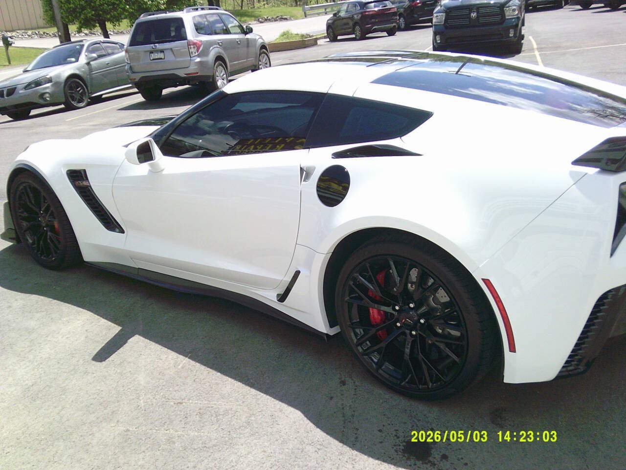 Used 2016 Chevrolet Corvette Z06 w/ Z07 Performance Package RWD image 4