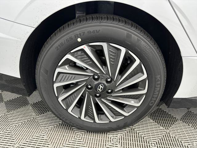 New 2025 Hyundai Sonata SEL image 18