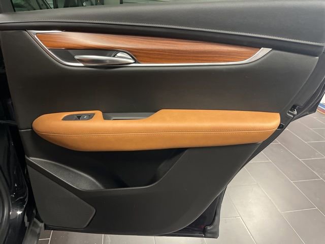 Used 2020 Cadillac XT5 Premium Luxury image 14