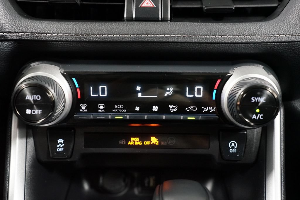 Certified 2025 Toyota RAV4 XLE FWD image 20