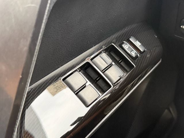 Used 2016 Toyota RAV4 SE FWD image 28