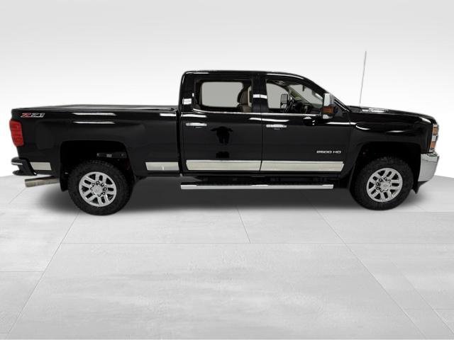 Used 2016 Chevrolet Silverado 2500 LTZ w/ Duramax Plus Package AWD/4WD image 4