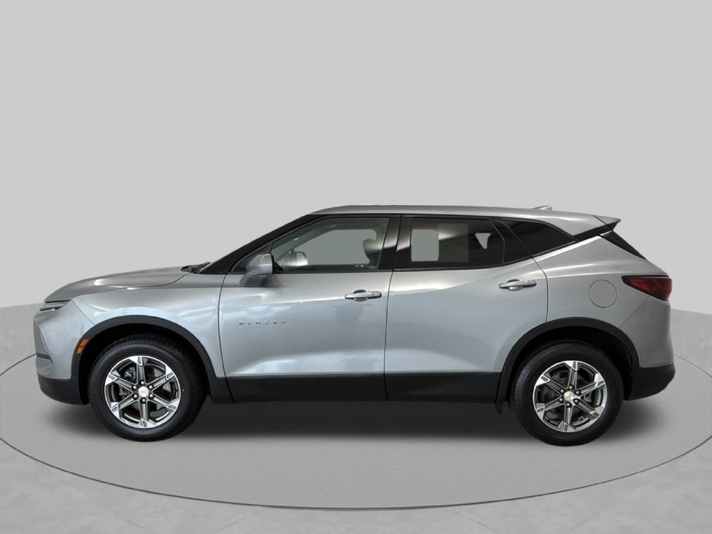 Used 2023 Chevrolet Blazer LT AWD/4WD image 5