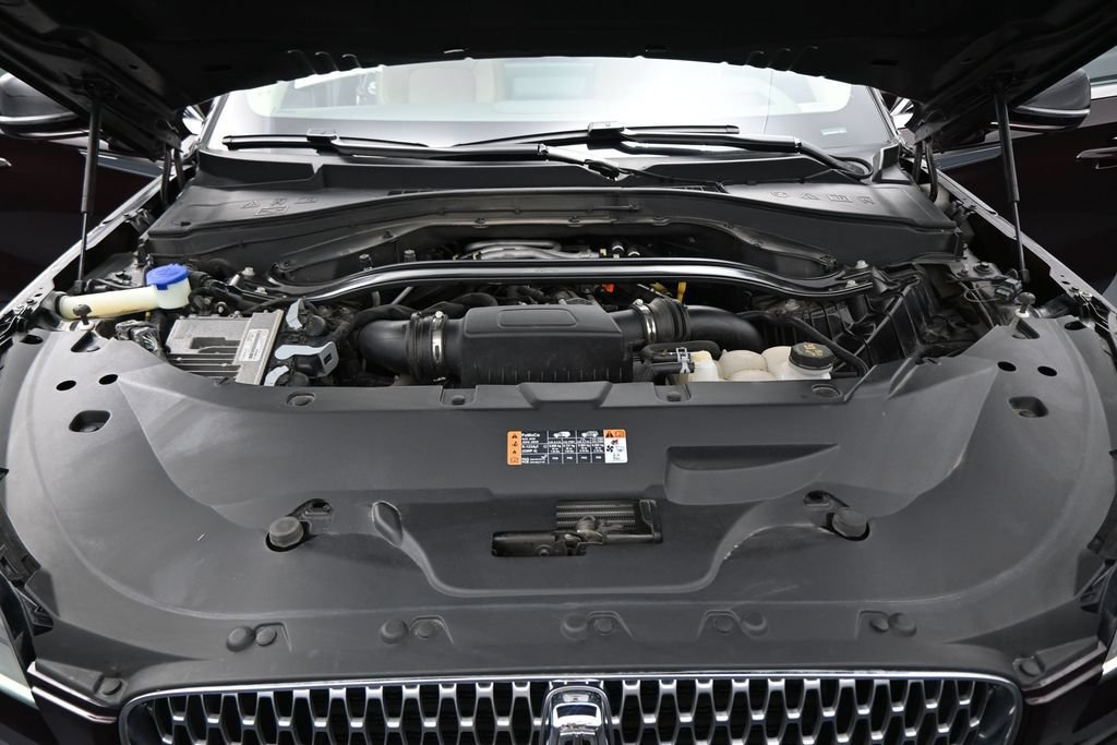 Used 2023 Lincoln Aviator Reserve w/ Equipment Group 201A RWD image 35
