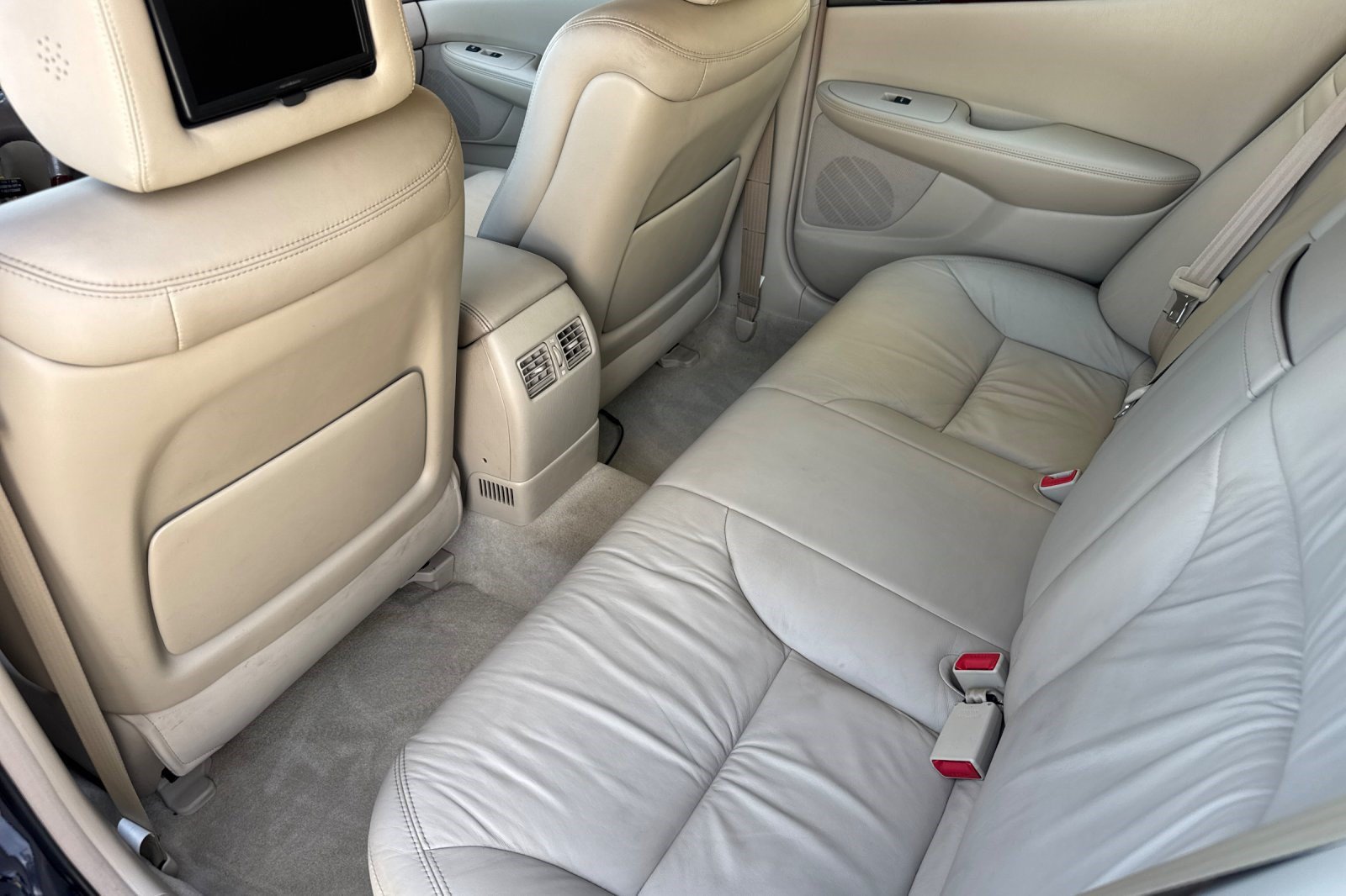 Used 2004 Lexus ES 330 FWD image 22