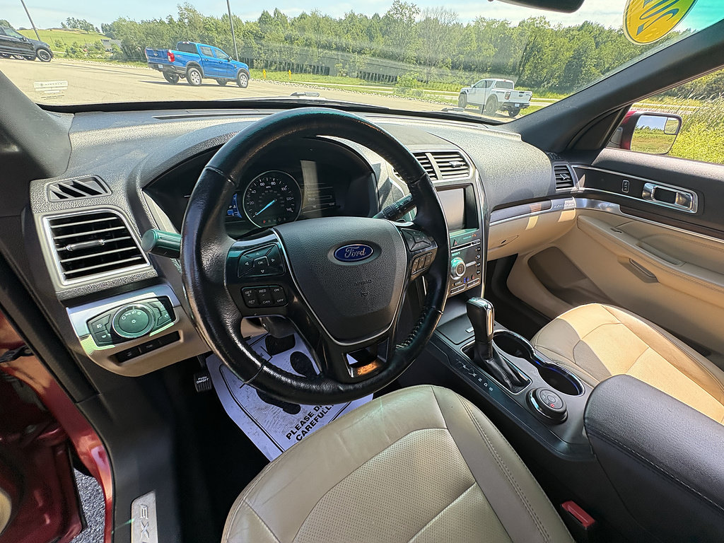 Used 2016 Ford Explorer Limited AWD/4WD image 30