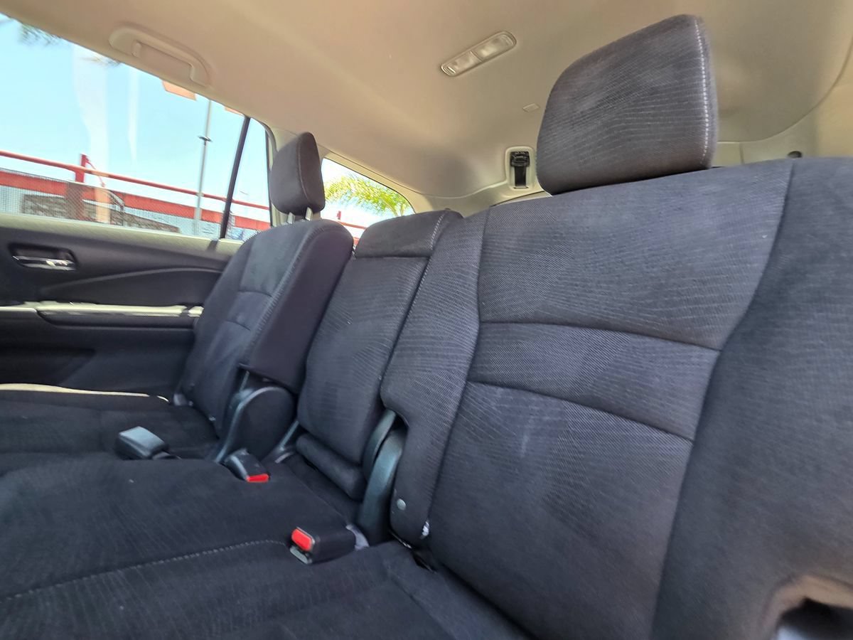 Used 2018 Honda Pilot LX image 24