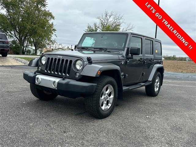 Used 2014 Jeep Wrangler Unlimited Sahara image 3