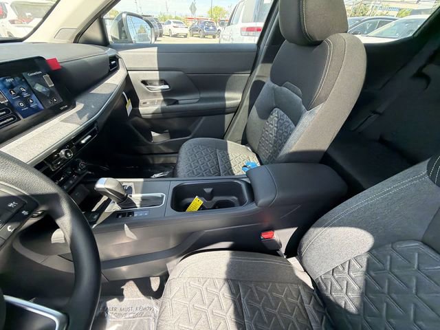 New 2026 Nissan Kicks SV w/ SV Premium Package FWD image 20