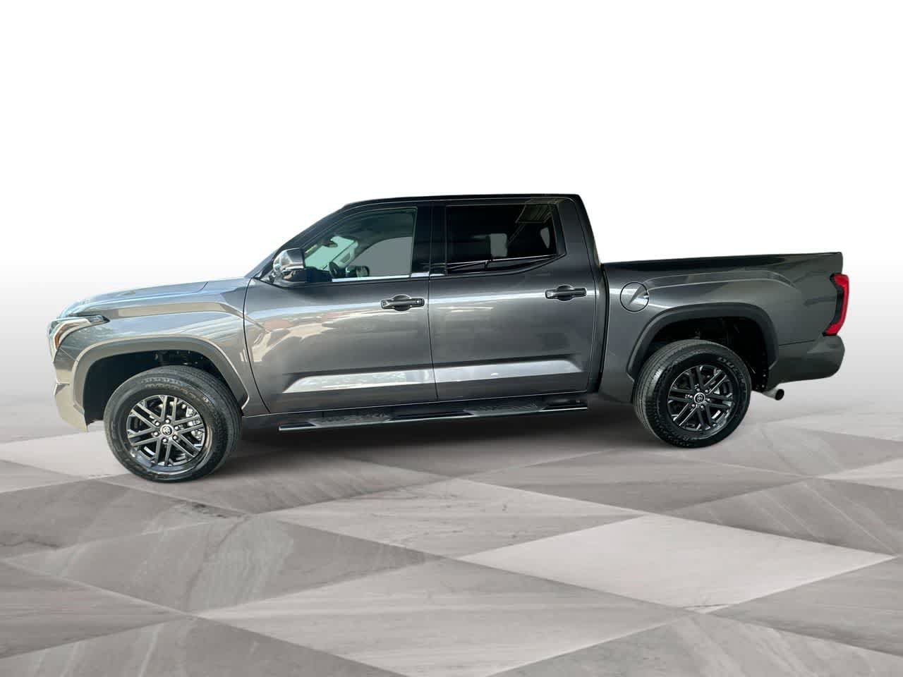 Used 2023 Toyota Tundra SR5 w/ SR5 Convenience Package AWD/4WD image 5
