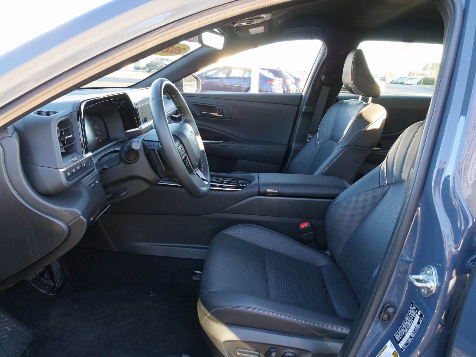 Used 2025 Toyota Crown Signia image 14