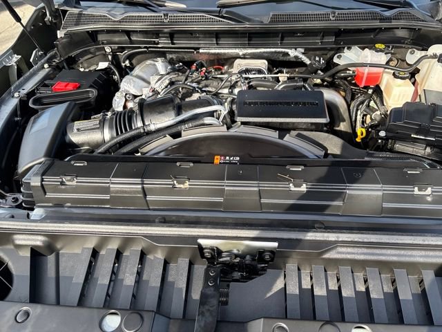 Used 2025 GMC Sierra 2500 AT4 image 25