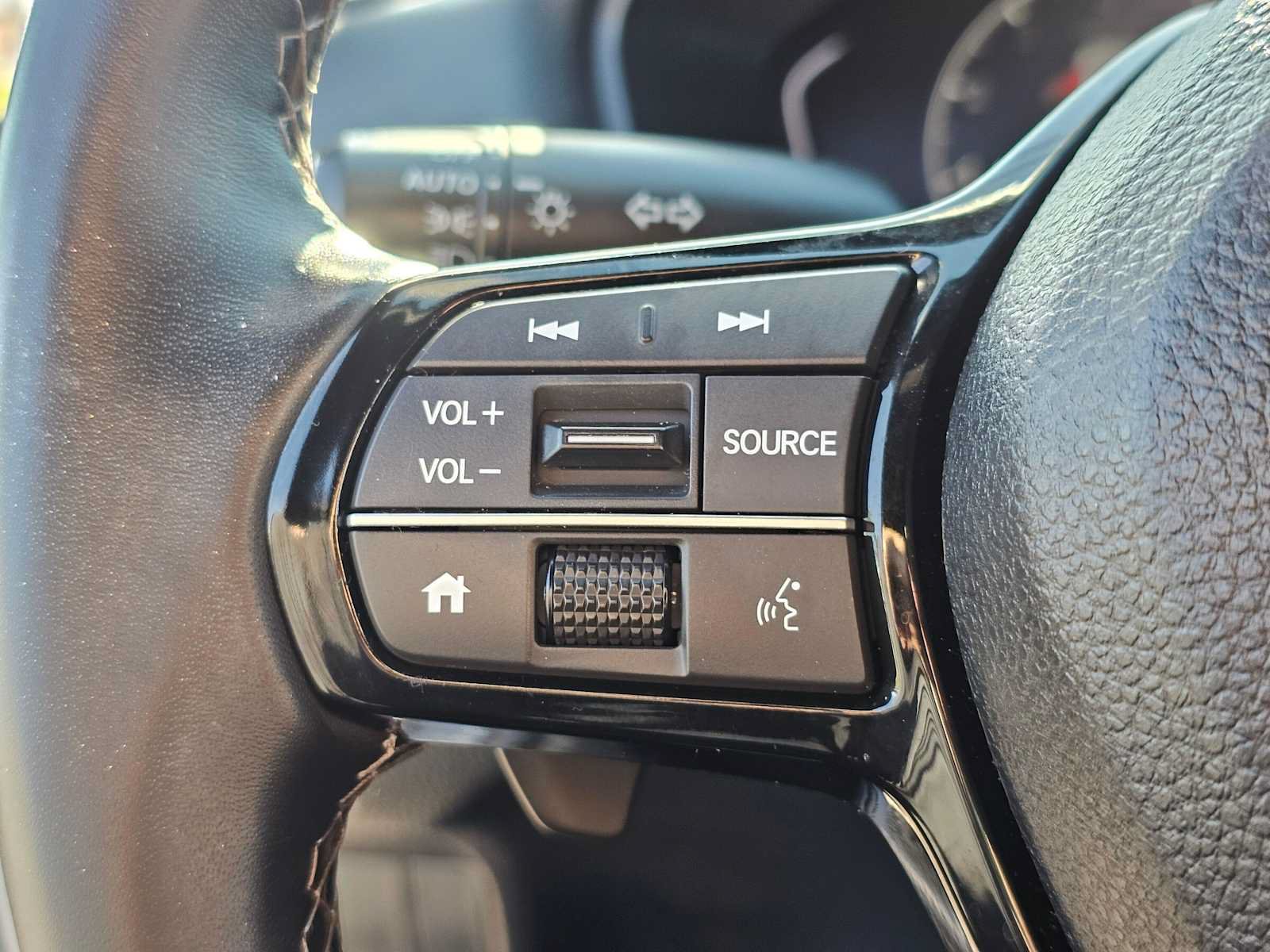 Used 2025 Honda Civic Sport image 28