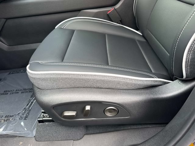 New 2026 GMC Sierra EV Elevation w/ Premium Package AWD/4WD image 18