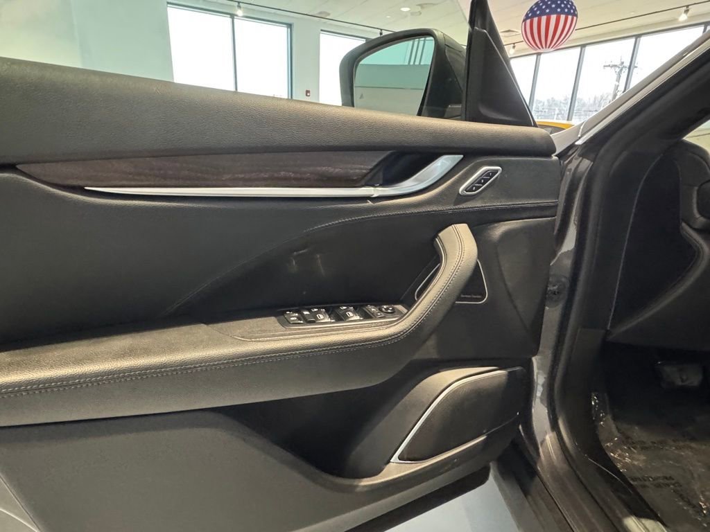 Used 2019 Maserati Levante image 40