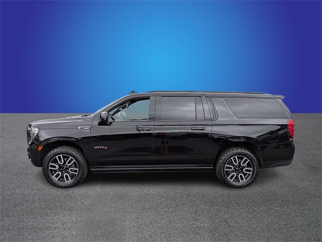 Used 2023 GMC Yukon XL AT4 w/ AT4 Premium Package image 2