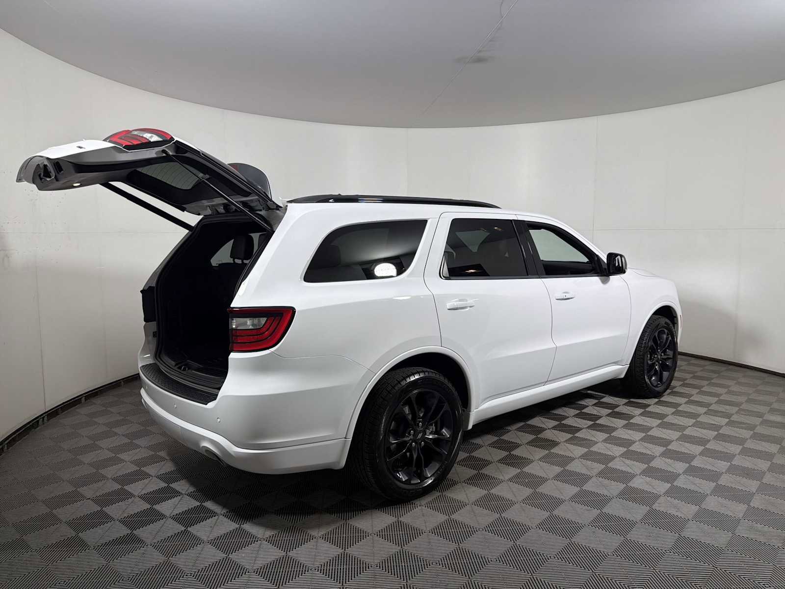 Used 2021 Dodge Durango GT image 22