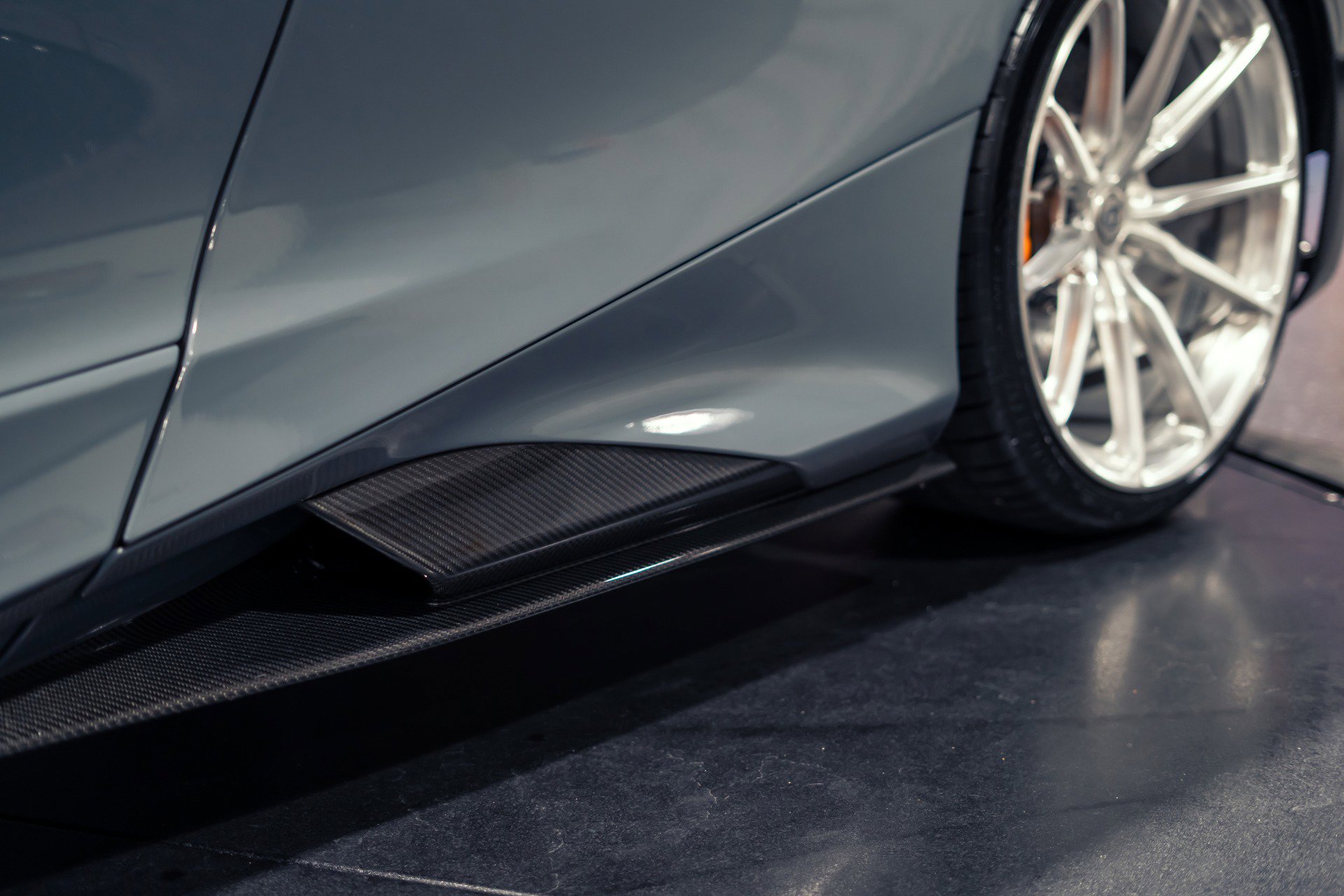 Used 2021 McLaren 765LT RWD image 23