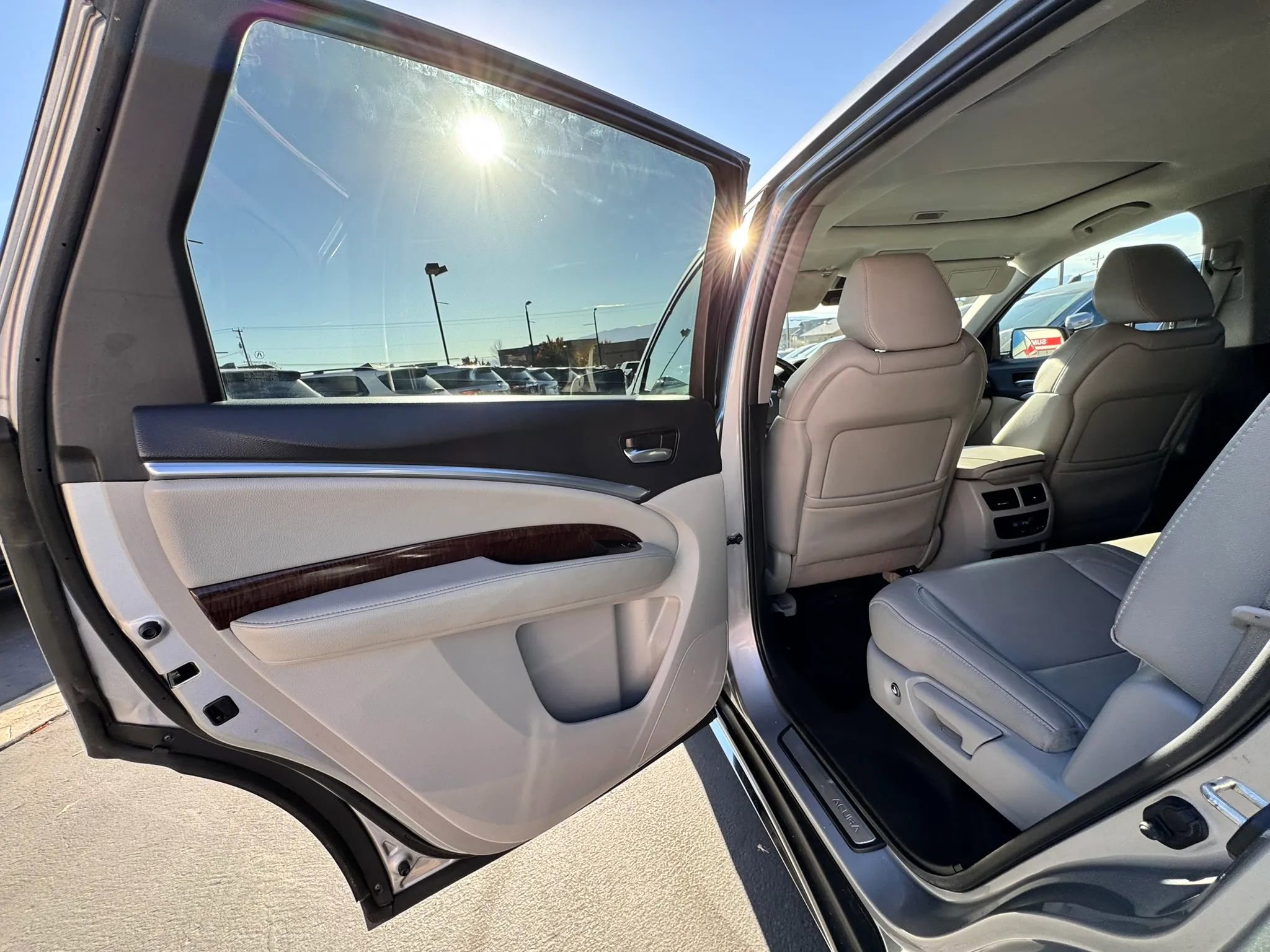 Used 2020 Acura MDX SH-AWD image 24