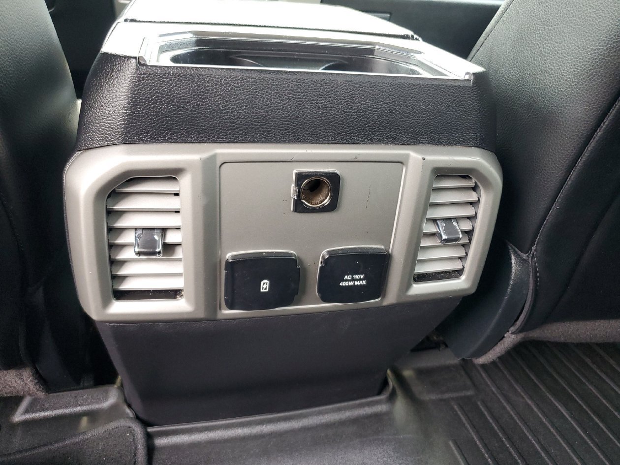 Used 2017 Ford F250 Lariat w/ Lariat Ultimate Package AWD/4WD image 16