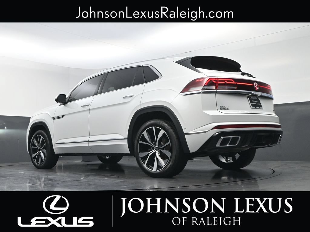 Used 2025 Volkswagen Atlas Cross Sport SEL Premium R-Line AWD/4WD image 19