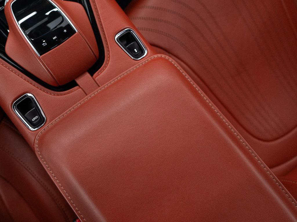 Used 2021 Aston Martin DB11 Volante RWD image 35