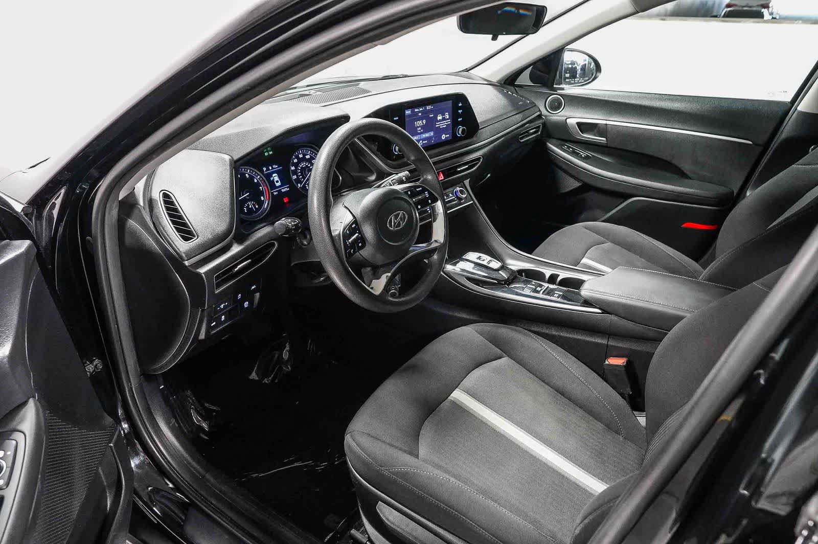 Used 2023 Hyundai Sonata SE FWD image 17