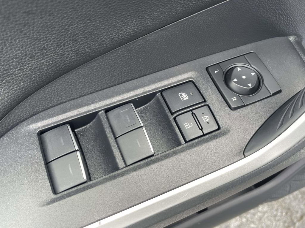 Used 2025 Toyota RAV4 XSE image 17