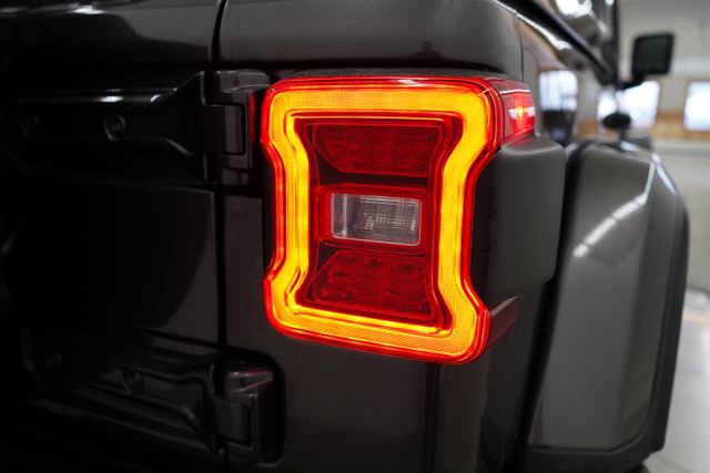 Used 2025 Jeep Wrangler Unlimited Sahara image 80