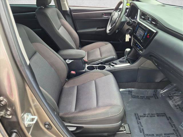 Used 2018 Toyota Corolla LE FWD image 18