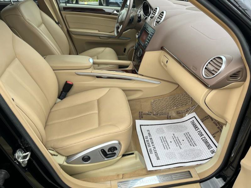 Used 2011 Mercedes-Benz GL 450 4MATIC image 22