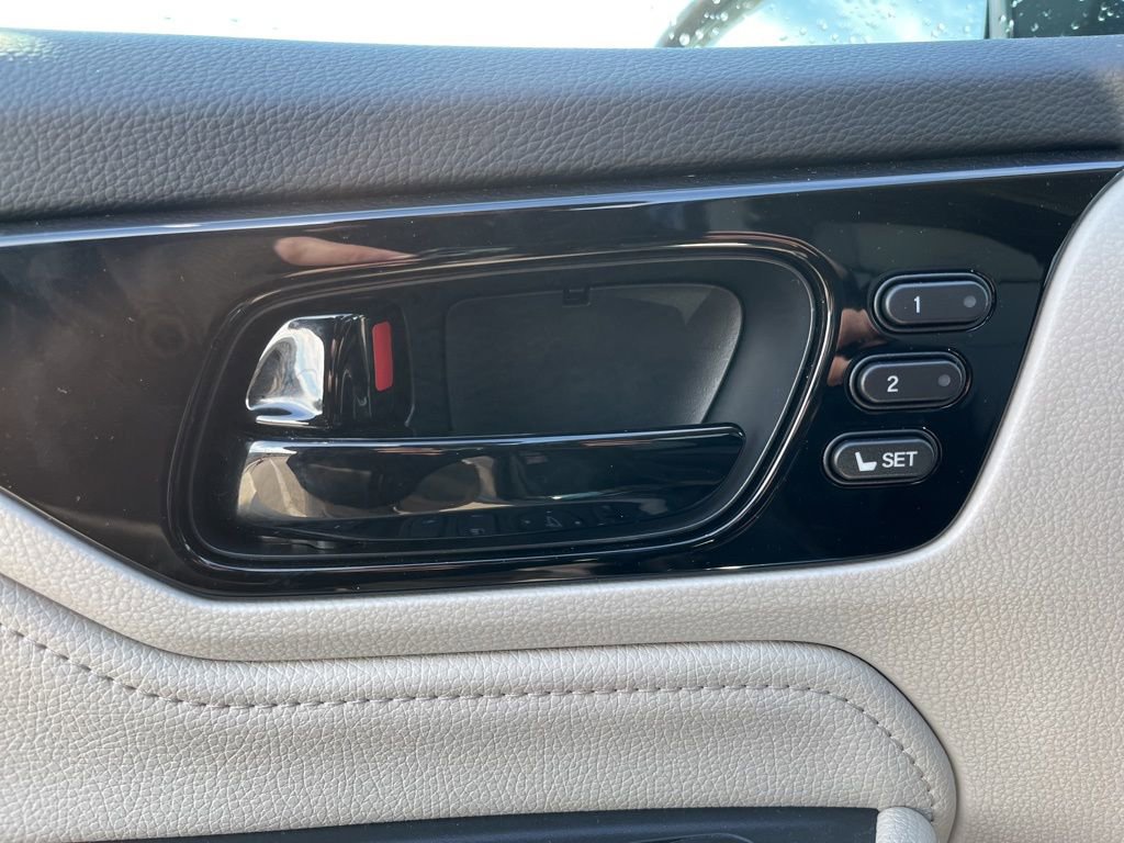 Certified 2026 Honda Odyssey Elite image 12