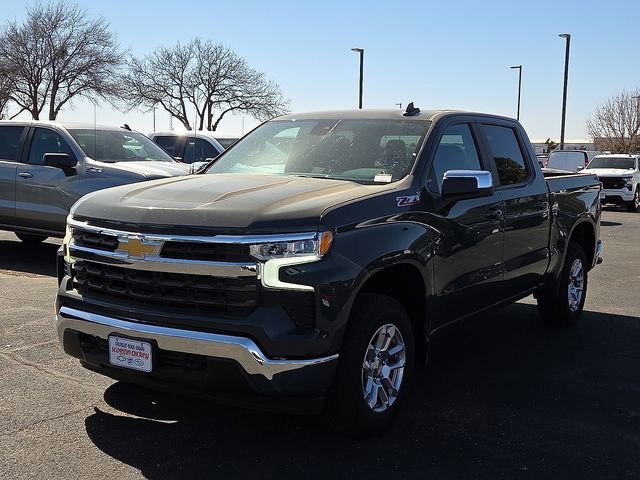 New 2026 Chevrolet Silverado 1500 LT w/ Z71 Off-Road Package AWD/4WD image 1