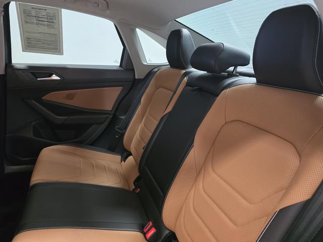 Used 2023 Volkswagen Jetta SEL FWD image 14