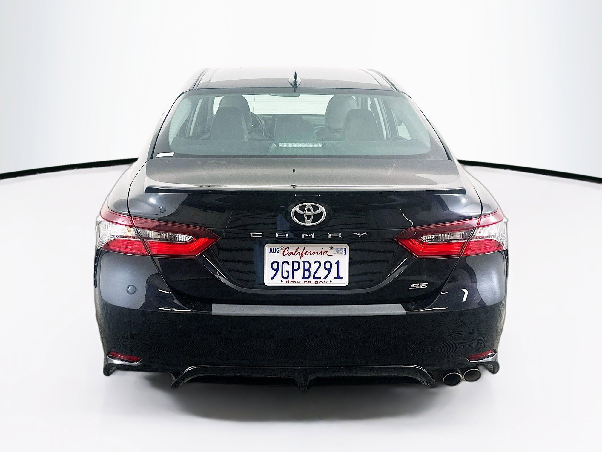 Used 2023 Toyota Camry SE image 7