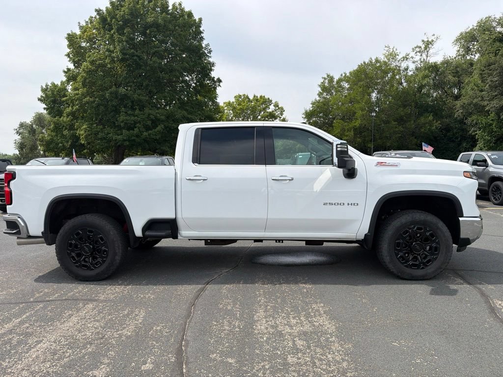 Used 2025 Chevrolet Silverado 2500 LTZ w/ LTZ Plus Package AWD/4WD image 8