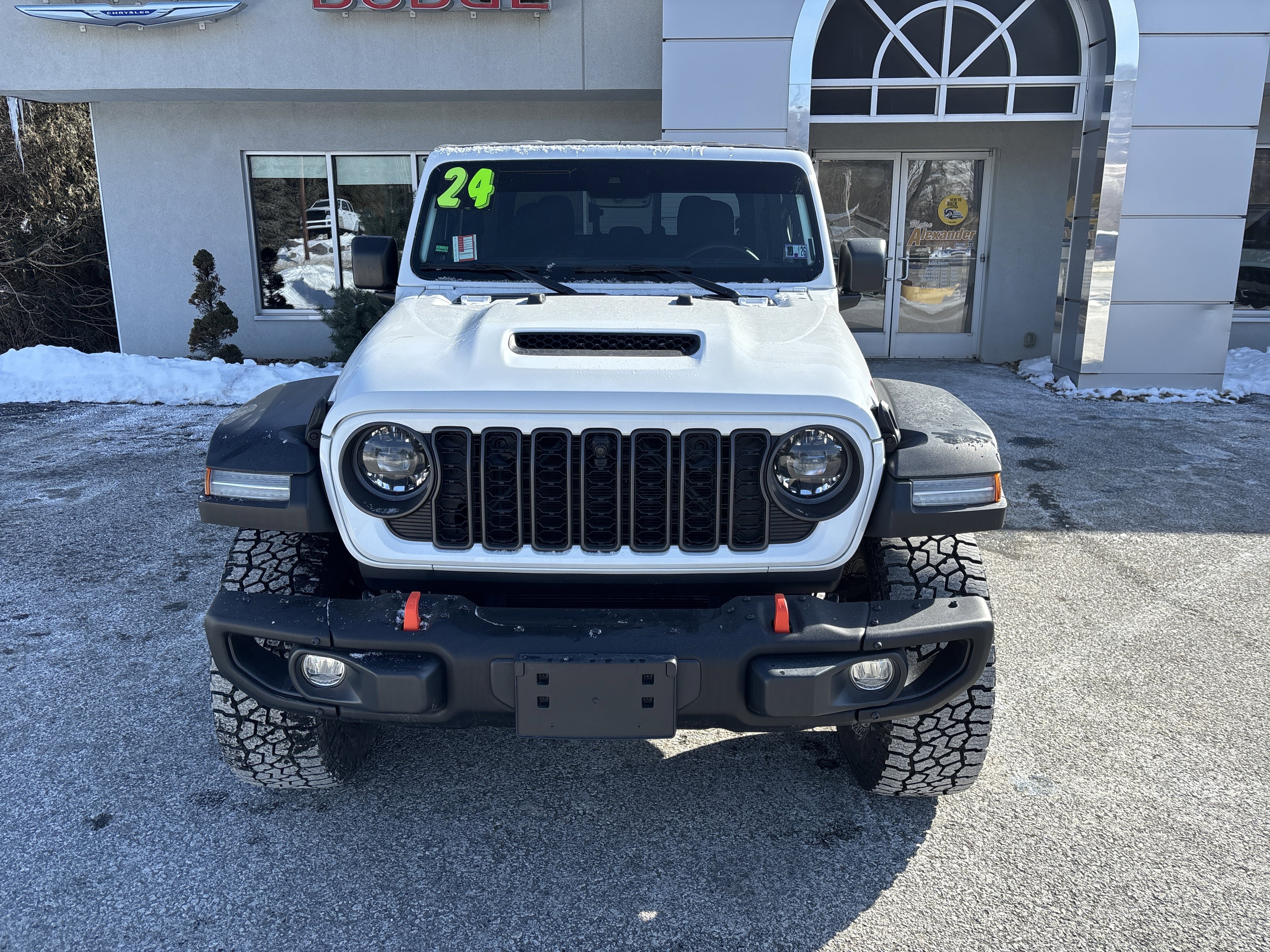 Used 2024 Jeep Gladiator Mojave w/ Technology Group image 9