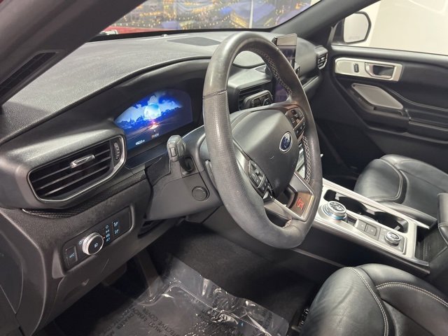 Used 2020 Ford Explorer ST w/ ST Street Pack image 9
